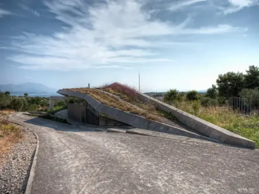 Residence in Sikamino, Greek house design
