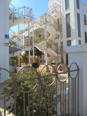 Residential building in Tel Aviv by Israeli architect Nili Portugali