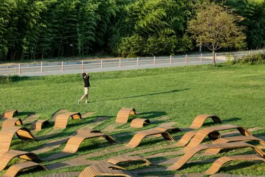 Root Bench in Seoul