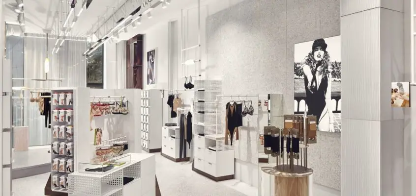 Wolford Flagship Store Amsterdam: Retail