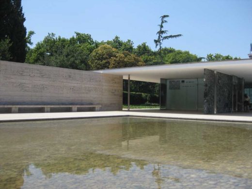 Barcelona Pavilion building by architect Mies van der Rohe