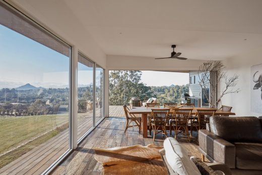 Modern Australia property design by Morriarchi Architecture