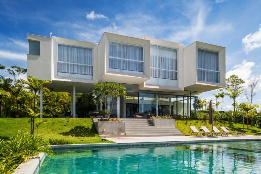 Brasil home design by FGMF Arquitetos