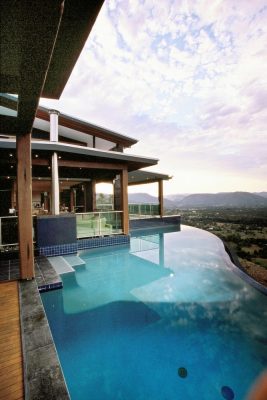 Jollys Lookout Residence in Mt Nebo