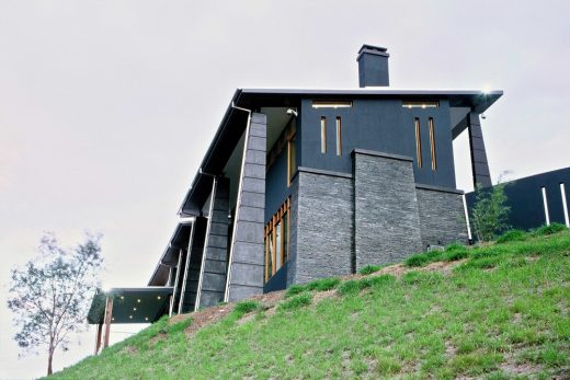 Jollys Lookout Residence in Mt Nebo