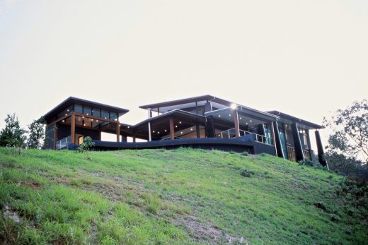 Jollys Lookout Residence in Mt Nebo