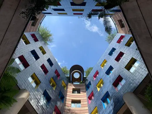 No 1 Poultry London Building courtyard