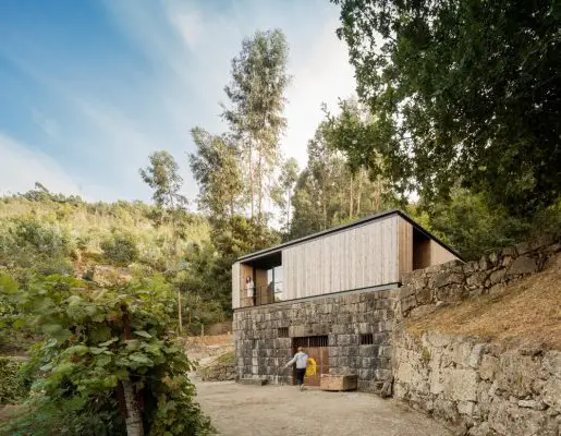 Pavilion House in Guimaraes