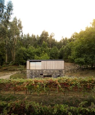 Pavilion House in Guimaraes