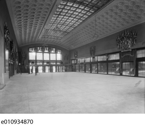 Ottawa train station concourse 1939