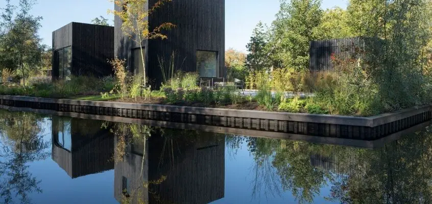 Tiny Holiday Home in Vinkeveen Property