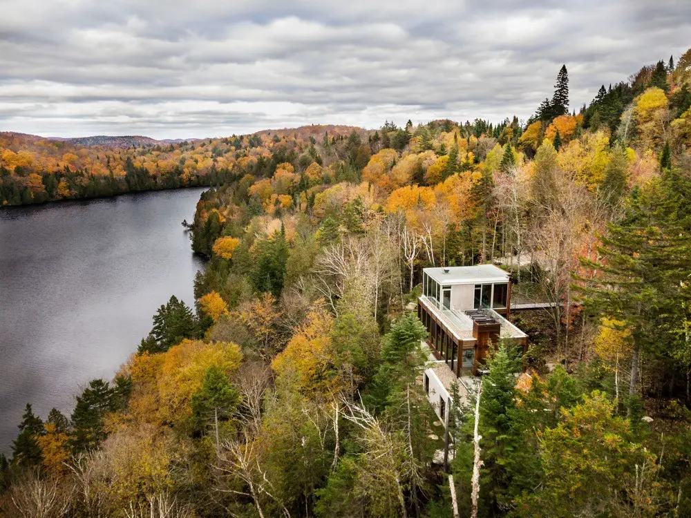 Dans LEscarpement in Saint Faustin Lac Carre Quebec