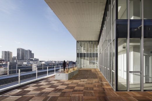 Panorama Bridge-Building in Paris