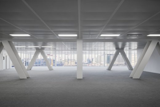 Panorama Bridge-Building in Paris