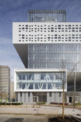 Panorama Bridge-Building in Paris