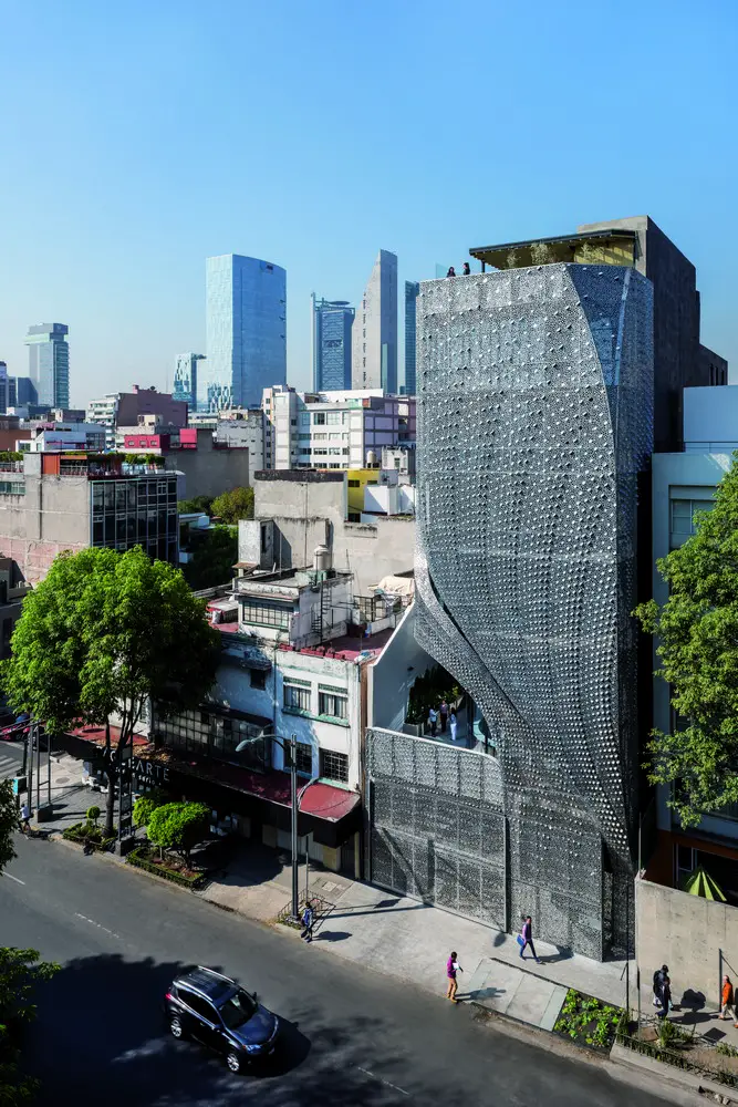 Profiles House in México City Office Building