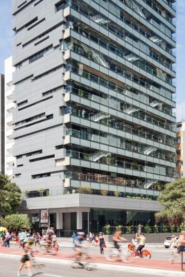 SESC Avenida Paulista Building by Königsberger Vannucchi