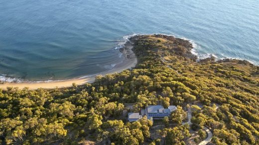 Springs Beach House on the Discovery Coast