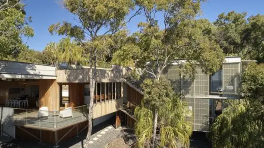 Springs Beach House on the Discovery Coast