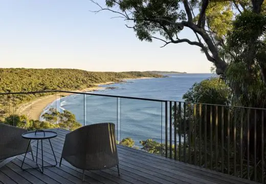 Springs Beach House on the Discovery Coast