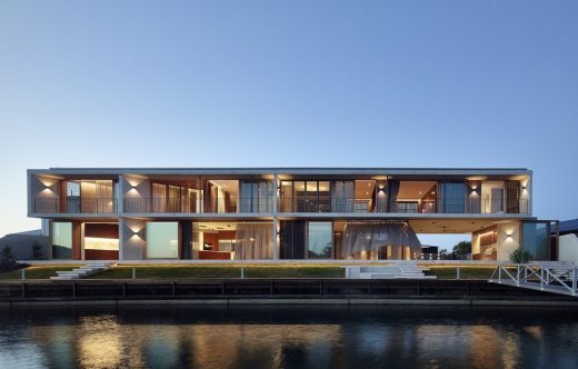 V House on the Sunshine Coast