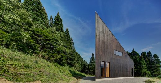 Australia House in Niigata Prefecture by Japanese Architect Office