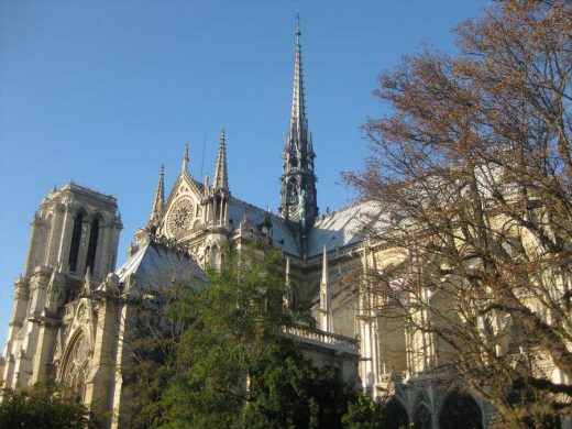 Cathédrale Notre-Dame de Paris building