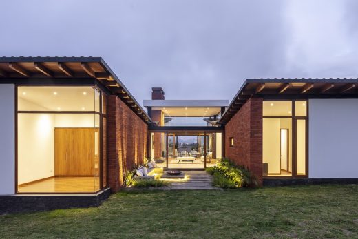 Contemporary Imbabura House in Ecuador design by Studio Alfa
