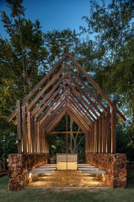 Lake House in Alvorada do Sul Brazil