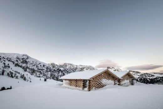 Zallinger Refuge in Saltria South Tyrol