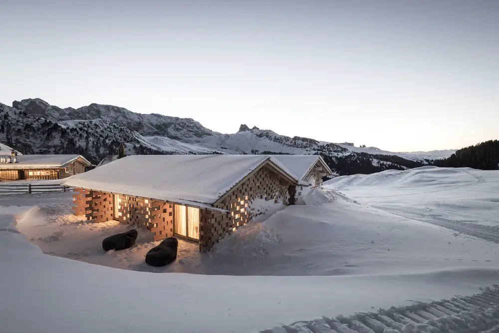 Zallinger Refuge in Saltria South Tyrol