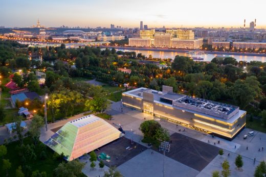 Garage Screen Summer Movie Theater, Moscow Building News