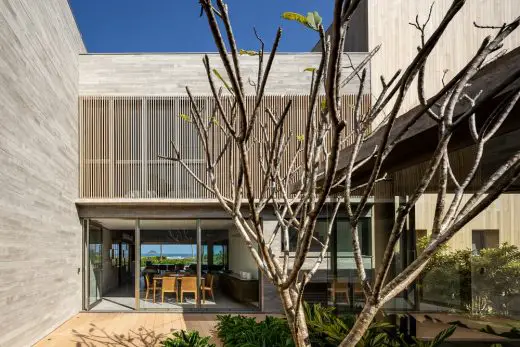 House in Riviera de São Lourenço by Basiches Arquitetos Associados