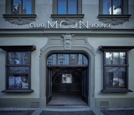 Moon Club in Prague