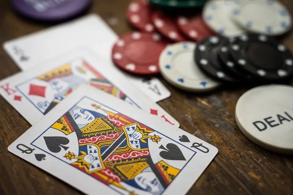 Know When to Hold ‘em: Designing the Picture-Perfect Poker Room