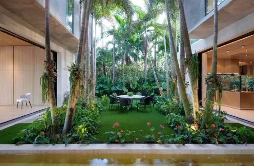 Bal Harbour House Florida