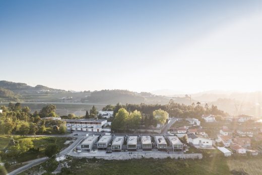 Modern Housing and Pool in Portugal design by Grupo Zegnea Architects