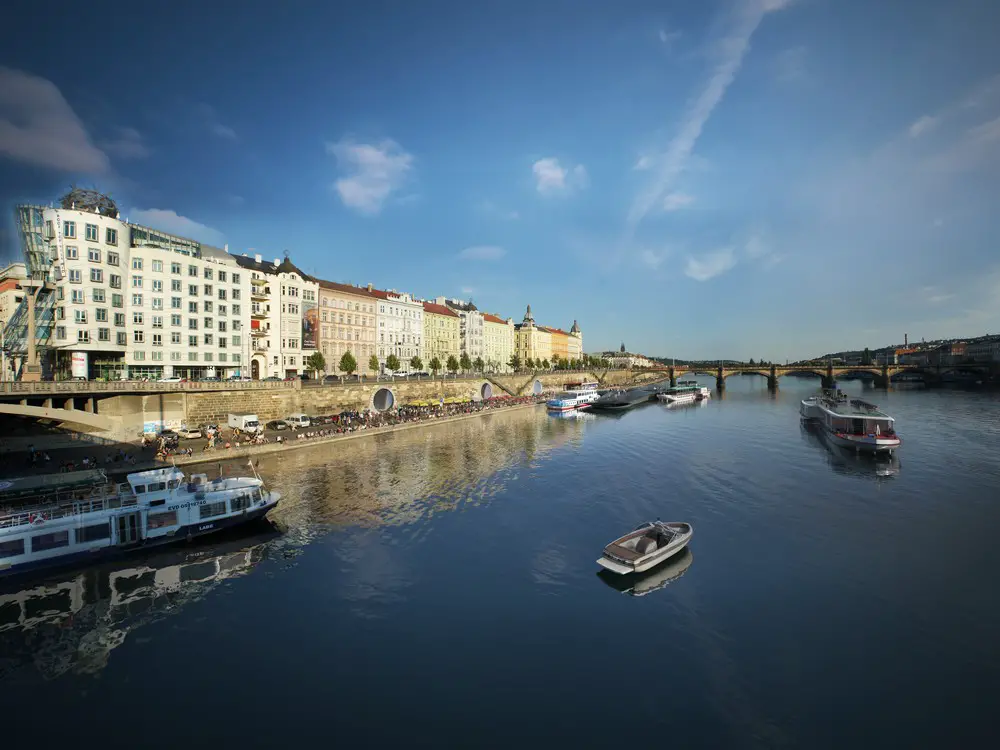 Naplavka Redevelopment Rasin Embankment