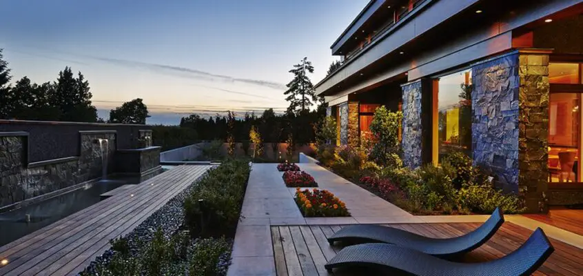 Balsam Modern House West Vancouver, BC