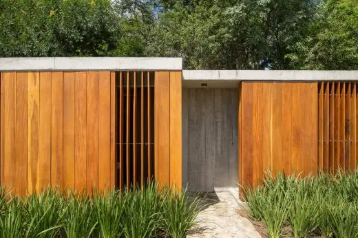 Bath and Storage Pavilion Santo Antonio de Posse São Paulo