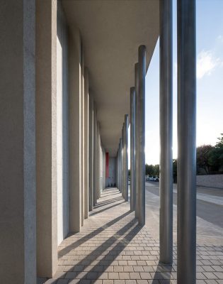 Community Centre for People with Disabilities in Holon by Golany Architects