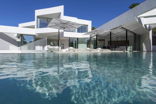 Contemporary Luxury Property in Ibiza - Luxury Seaside Houses