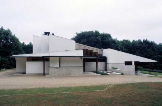 Maison Louis Carré Bazoches-sur-Guyonne France - Alvar Aalto Buildings