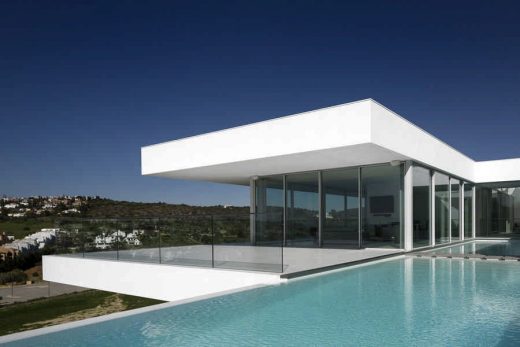 Praia da Luz luxury house in Lahos, Algarve