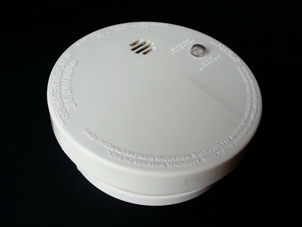7 facts why you need a smoke alarm installed