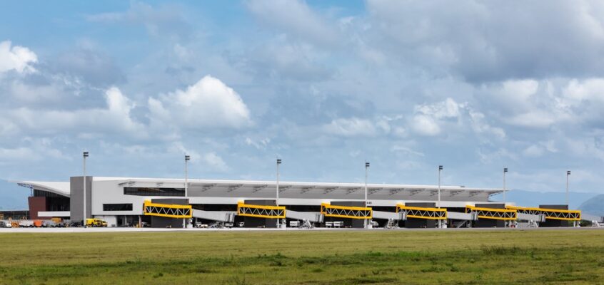 Vitória Eurico de Aguiar Salles Airport: VIX