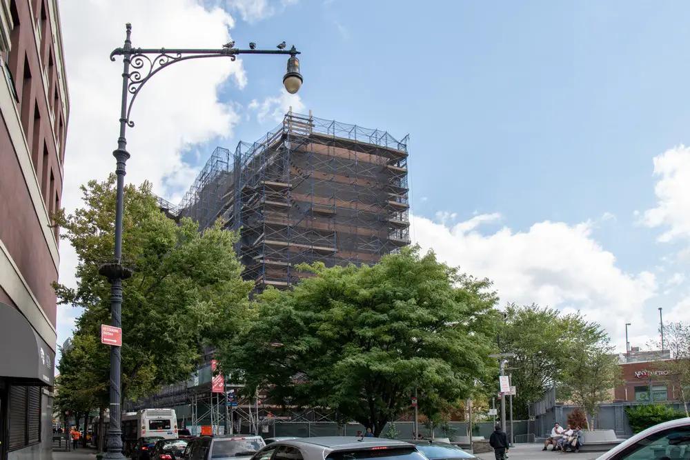 La Central Melrose multi-family housing by FXCollaborative with MHG Architects