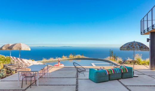 Moonrise Malibu Luxury Residence terrace