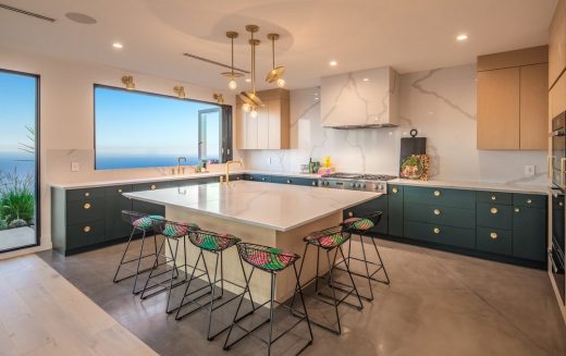 Moonrise Malibu Luxury Residence dining spaces