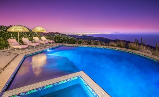 Malibu luxury house swimming pool